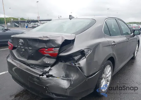 2020 Toyota Camry Le из США, поврежденный, VIN 4T1C11AK9LU891236